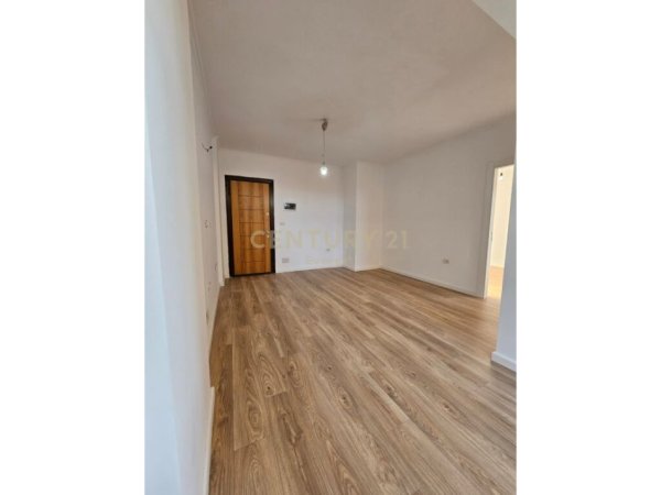 Tirane, shes apartament 1+1 Kati 2, 47 m² 112.000 € 