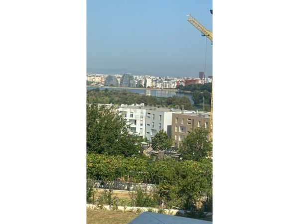 Tirane, shes apartament 2+1+2 , 124 m² 275.000 € (Spitali i Kafsheve, Liqeni i Thatë)