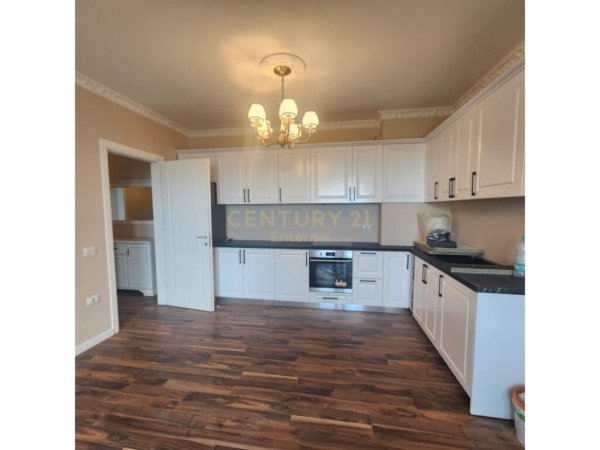 Tirane, shes apartament 2+1+2 , 124 m² 275.000 € (Spitali i Kafsheve, Liqeni i Thatë)