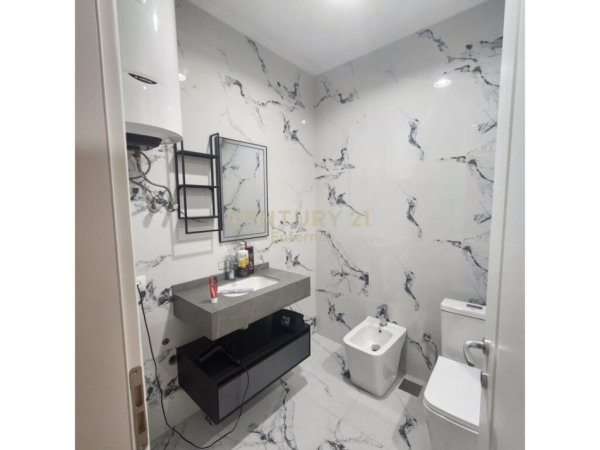 Tirane, shes apartament 2+1+2 , 124 m² 275.000 € (Spitali i Kafsheve, Liqeni i Thatë)