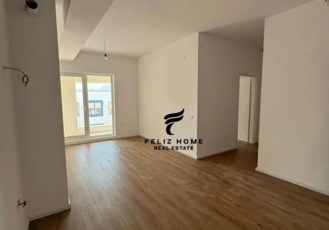 Tirane, jepet me qera apartament 2+1+Ballkon Kati 7, 104 m² 600 € (ASTIR)