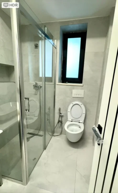 Tirane, jepet me qera zyre Kati 0, 65 m² 700 € (Gjike Kuqali)