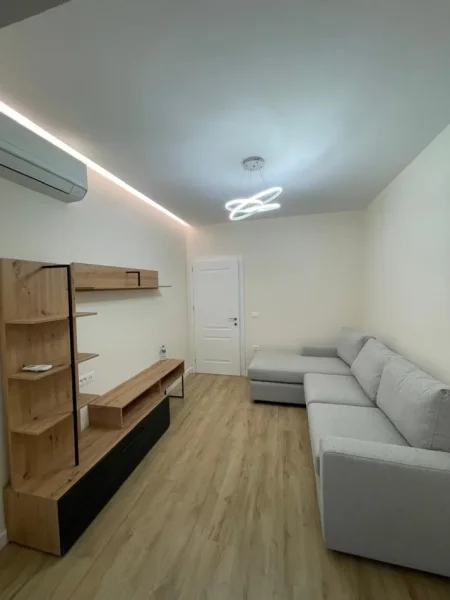 Tirane, shitet apartament 2+1 Kati 1, 62 m² (Medreseja)