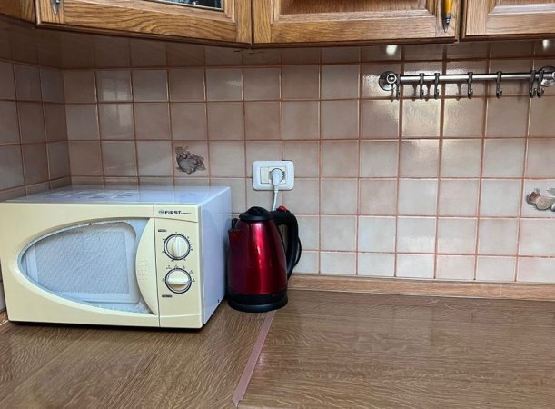Tirane, jepet me qera apartament 2+1+Ballkon Kati 1, 120 m² 500 € (Laprake)