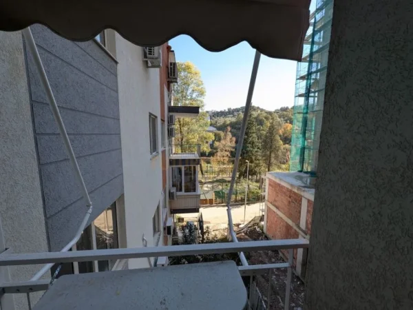 Tirane, shitet apartament 1+1 Kati 3, 60 m² 130.000 € (Kopshti Zoologjik)