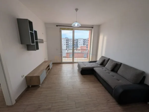Tirane, shitet apartament 1+1 Kati 8, 68 m² 95.000 € (Unaza e Re)