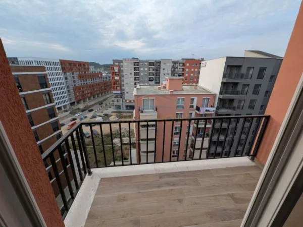 Tirane, shitet apartament 1+1 Kati 8, 68 m² 95.000 € (Unaza e Re)