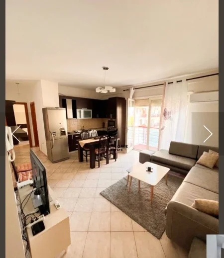 Tirane, jepet me qera apartament 1+1 , 62 m² 550 € (DON BOSKO)