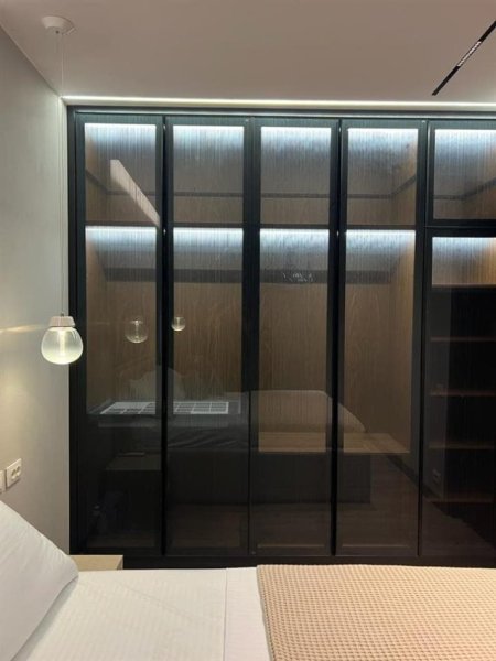 Tirane, jepet me qera apartament 2+1+Ballkon Kati 4, 100 m² 1.450 € (rruga e barrikadave)