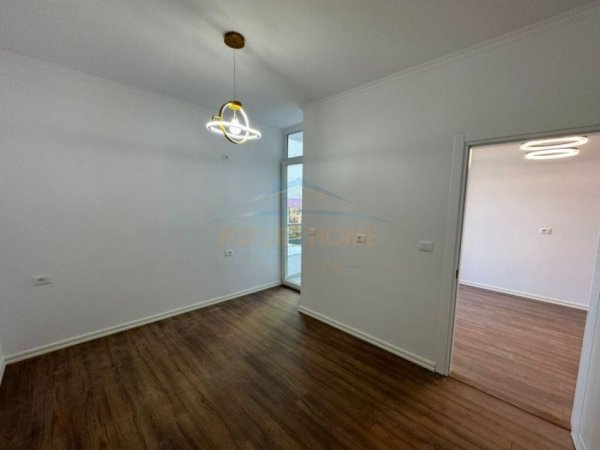 Tirane, shitet apartament 1+1 Kati 4, 63 m² 119.000 € (Kopshti Botanik)