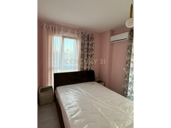 Tirane, jepet me qera apartament Kati 1, 98 m² 800 € 