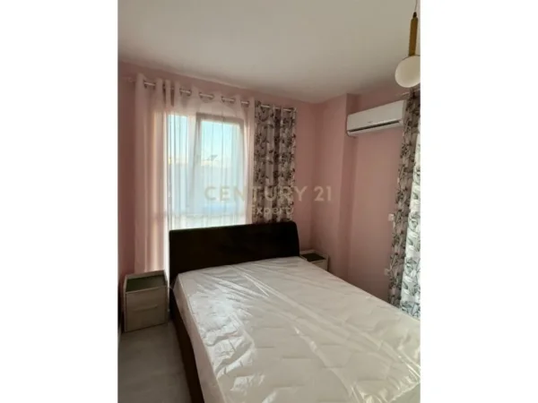 Tirane, jepet me qera apartament Kati 1, 98 m² 800 € 