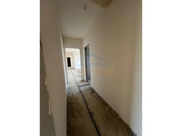 Tirane, shitet apartament 2+1 Kati 8, 119 m² 112.800 € (AutostradaTiranë-Durrës, Rr, Gryka e Kaçanikut)