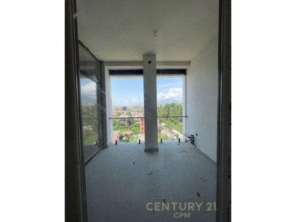 Tirane, shitet apartament 2+1 , 119 m² 170.000 € 