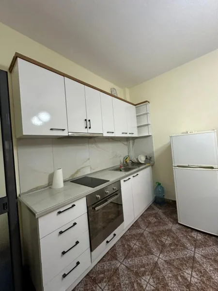 Durres, shitet apartament 1+1+Ballkon Kati 2, 54 m² 50.000 € (Golem)