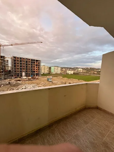 Durres, shitet garsonier 1+1+Ballkon Kati 2, 40 m² 40.000 € (Golem)