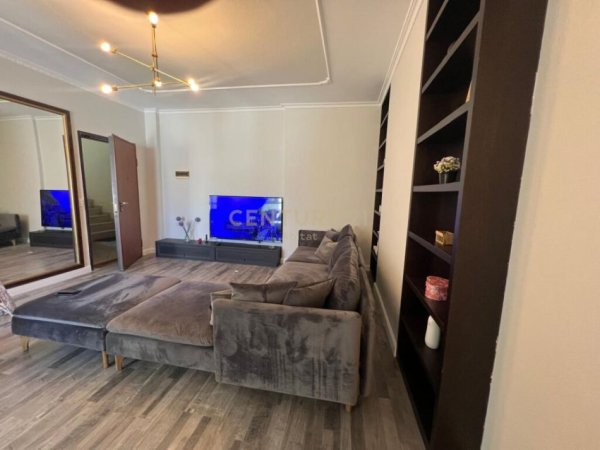 Tirane, shes apartament 2+1+2+POST PARKIMI , 102 m² 230.000 € (Kopshti Botanik Zoologjik)