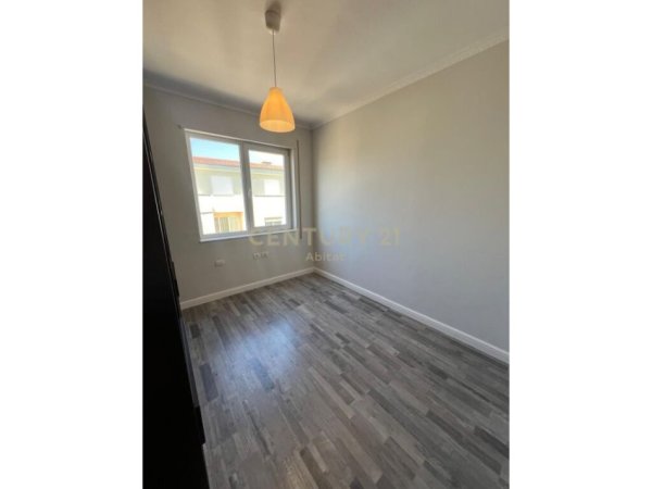 Tirane, shes apartament 2+1+2+POST PARKIMI , 102 m² 230.000 € (Kopshti Botanik Zoologjik)