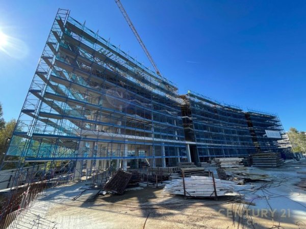Tirane, shes apartament 1+1 , 86 m² 198.000 € (Liqeni i Thatë)