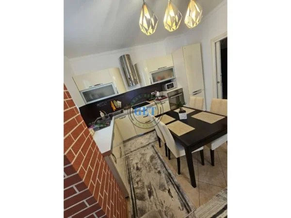 Durres, shitet apartament 2+1+Ballkon Kati 4, 85 m² 170.000 € (Lagjia nr.6,Durres)