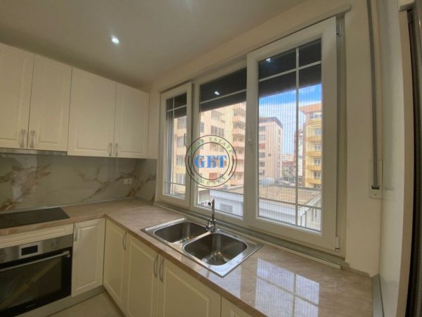 Durres, shitet apartament 2+1+Ballkon Kati 2, 82 m² 120.000 € (Plazh Hekurudha,Durres!)