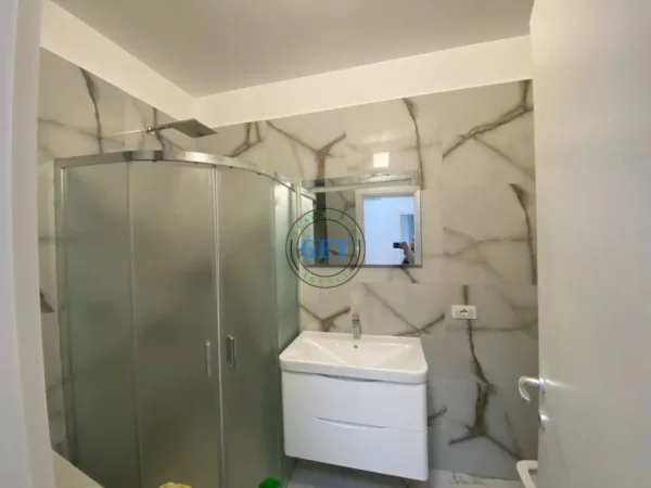 Durres, shitet apartament 2+1+Ballkon Kati 2, 82 m² 120.000 € (Plazh Hekurudha,Durres!)