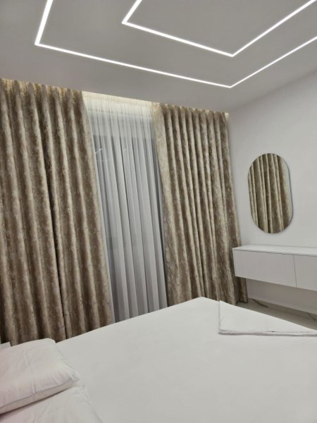 Tirane, jepet me qera apartament 1+1+Ballkon Kati 5, 75 m² 600 € (Kodra Diellit 1 ( Tek ish Universitet New Yourk))