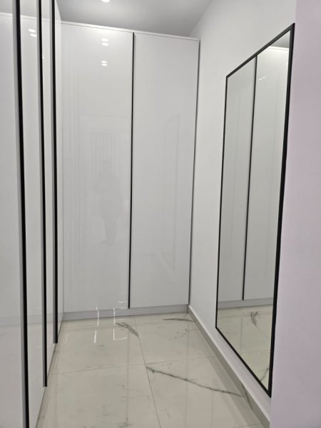 Tirane, jepet me qera apartament 1+1+Ballkon Kati 5, 75 m² 600 € (Kodra Diellit 1 ( Tek ish Universitet New Yourk))