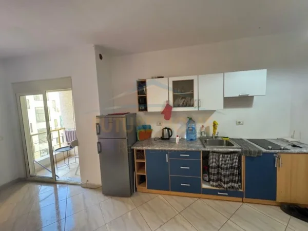 Durres, shitet 1+1 Kati 2, 45 m² 50.000 € (Shkembi i Kavajes)