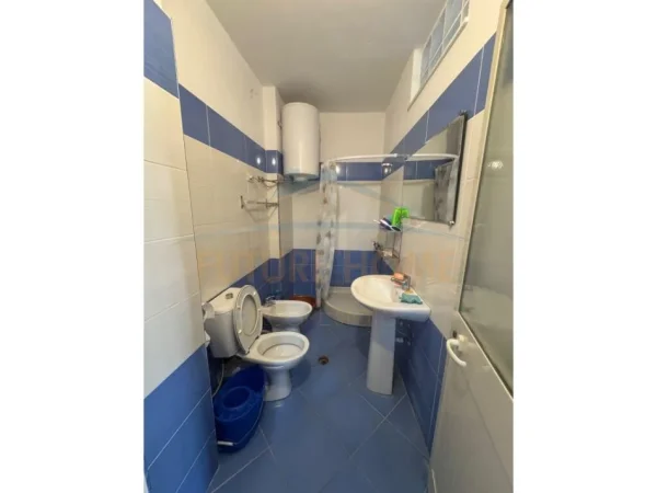 Durres, shitet 1+1 Kati 2, 45 m² 50.000 € (Shkembi i Kavajes)