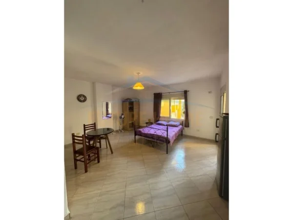 Durres, shitet 1+1 Kati 2, 45 m² 50.000 € (Shkembi i Kavajes)