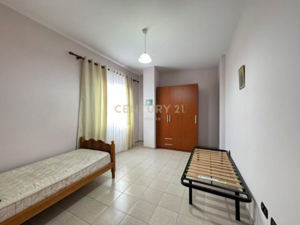 Tirane, jepet me qera apartament 2+1 Kati 2, 89 m² 500 € (rruga ali demi)