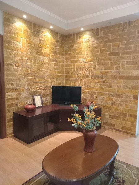 Tirane, jepet me qera apartament 1+1+Aneks+Ballkon Kati 5, 81 m² 400 € (fresk)