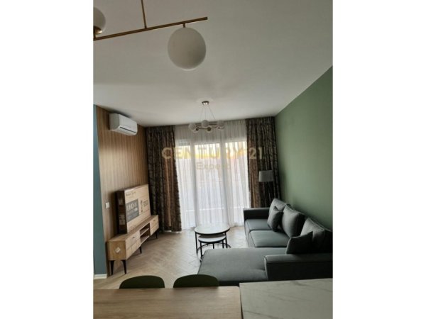 Tirane, jepet me qera apartament 1+1 Kati 7, 80 m² 700 € (don bosko)