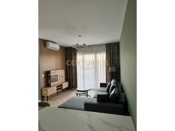 Tirane, jepet me qera apartament 1+1 Kati 7, 80 m² 700 € (don bosko)