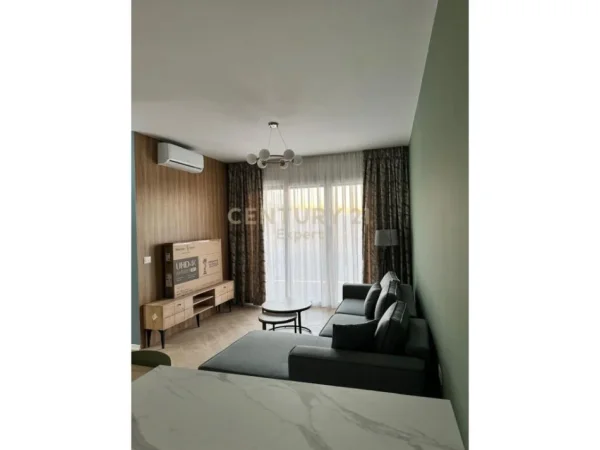 Tirane, jepet me qera apartament 1+1 Kati 7, 80 m² 700 € (don bosko)