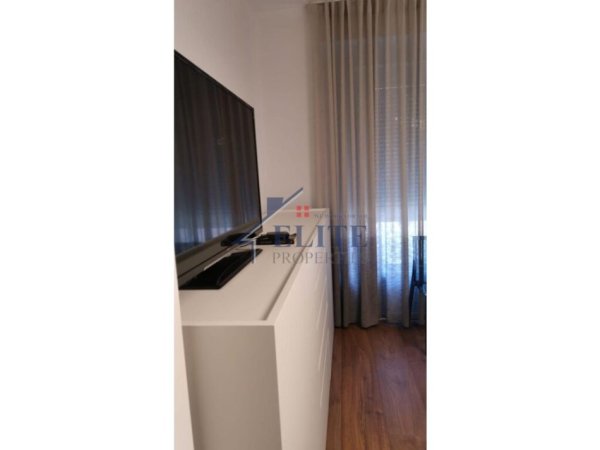 Tirane, shitet apartament 1+1+Ballkon Kati 5, 75 m² 166.000 € (Kompleksi Magnet)