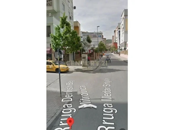 Tirane, shitet ambjent biznesi Kati 0, 59 m² 235.200 € (Komuna e Parisit)