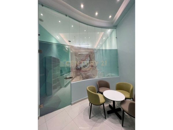 Tirane, shitet ambjent biznesi , 68 m² 150.000 € 