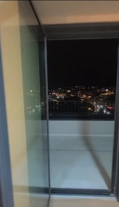 Tirane, jepet me qera apartament 2+1 Kati 10, 127 m² 1.500 € (Liqeni i Tiranes)