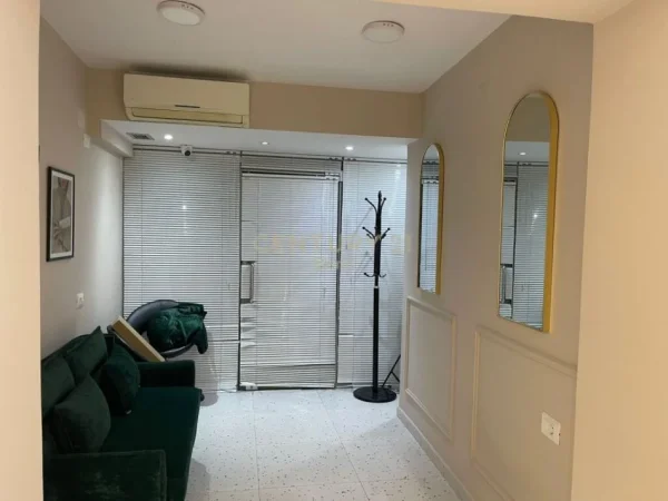 Tirane, Jepet me Qera Ambient Biznesi (Nails Room), Shkolla e Baletit 700 €