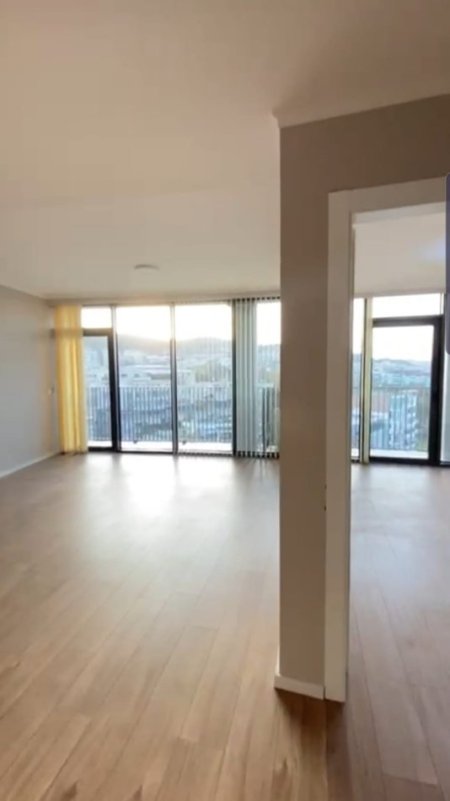 Tirane, jepet me qera apartament 1+1 , 750 € (Liqeni i Tiranes)