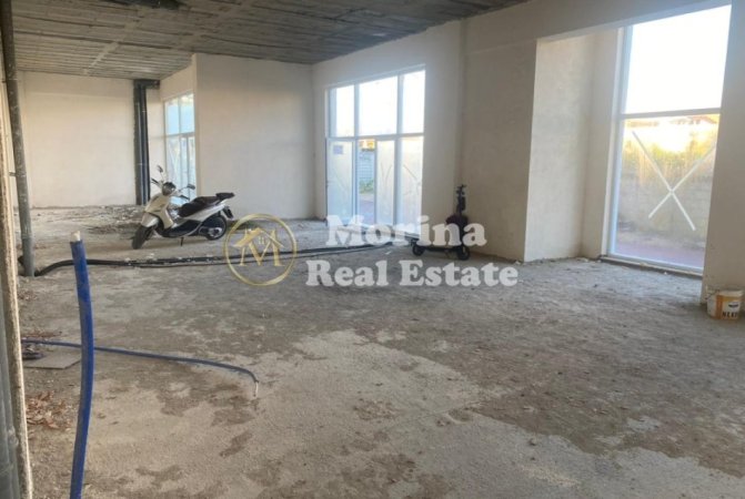 Tirane, jepet me qera ambjent biznesi Kati 0, 17.547 m² 2.000 € (Ish Fusha Aviacionit)