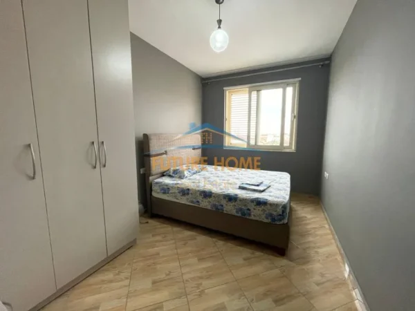 Tirane, shitet apartament 1+1+post parkimi Kati 4, 76 m² 160.000 € (Shkolla e Kuqe)