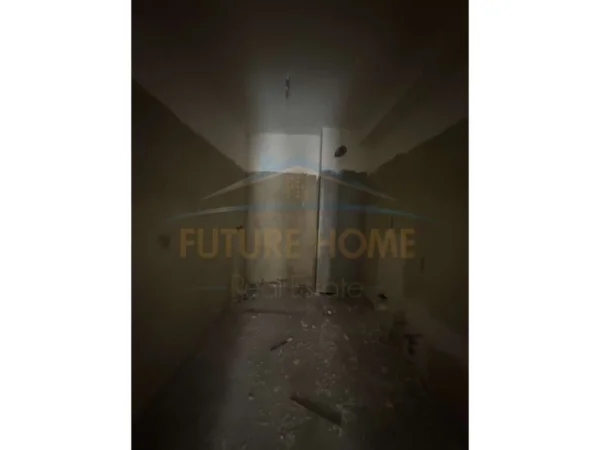 Tirane, shitet apartament 2+1 Kati 5, 122 m² 164.000 € (LAPRAKE)