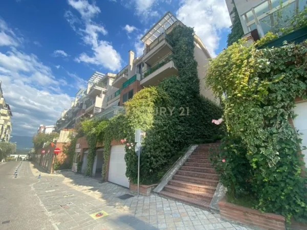 Tirane, shes apartament 1+1+Aneks+Ballkon Kati 2, 62 m² 135.000 € (Kodra e Diellit 1)