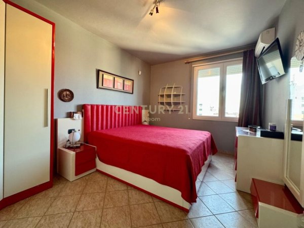 Tirane, jepet me qera apartament 2+1+Ballkon Kati 6, 125 m² 950 € (Myslym Shyri, Neom103708)