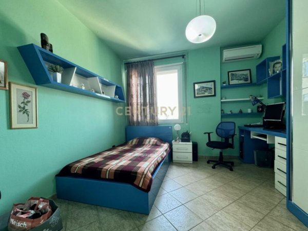 Tirane, jepet me qera apartament 2+1+Ballkon Kati 6, 125 m² 950 € (Myslym Shyri, Neom103708)