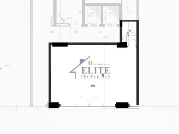 Tirane, shitet dyqan Kati 0, 69 m² 215.264 € (Jordan Misja)