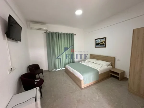 Tirane, jepet me qera hotel , 370 m² 3.500 € (Peze Helmes)